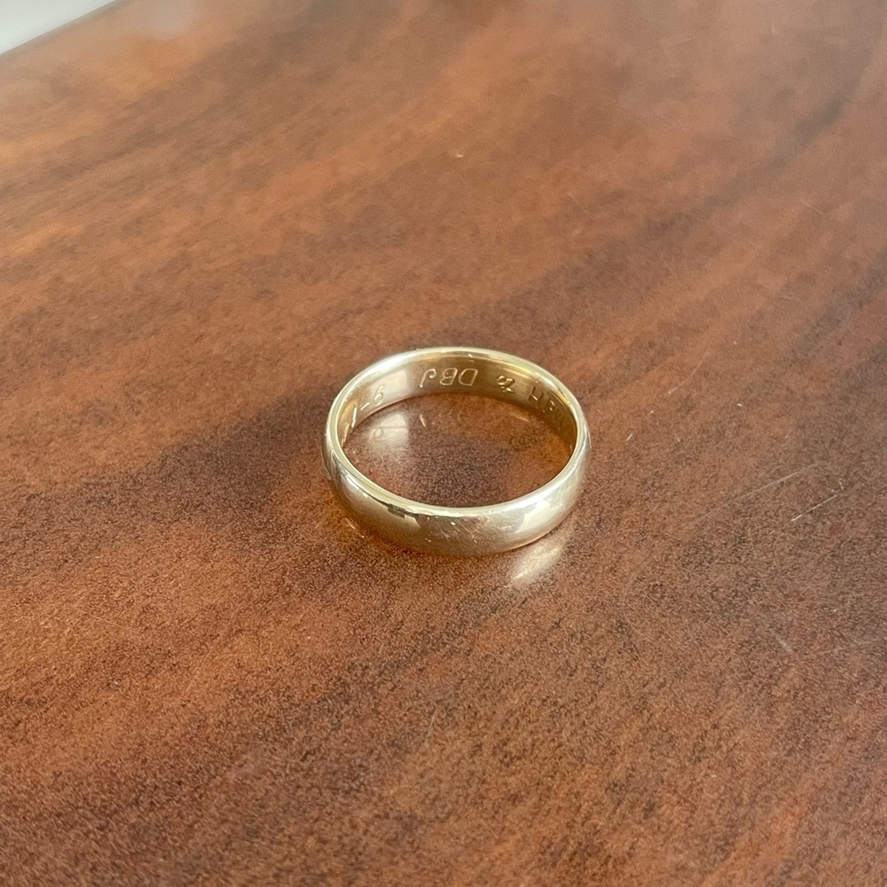 Solid 14k yellow gold band - Picture 3 of 5